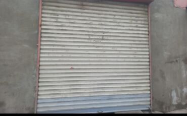 darvaza islenmis: Jalüz qapılar