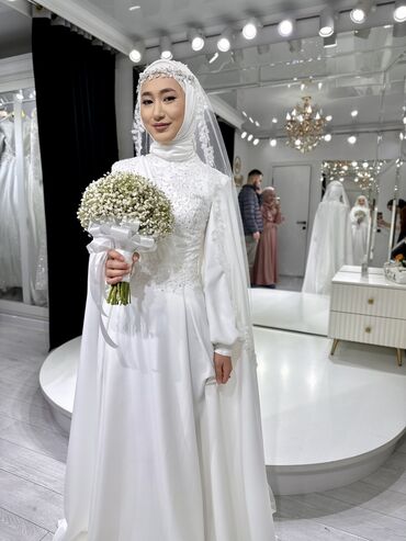 платье на прокат: Свадебный салон ясина в комплекте проката: 💍платок 💍красивое