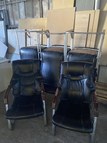 Игровые кресла: Игровое кресло, Б/у, Без колесиков, цвет - Черный, Экокожа — 11