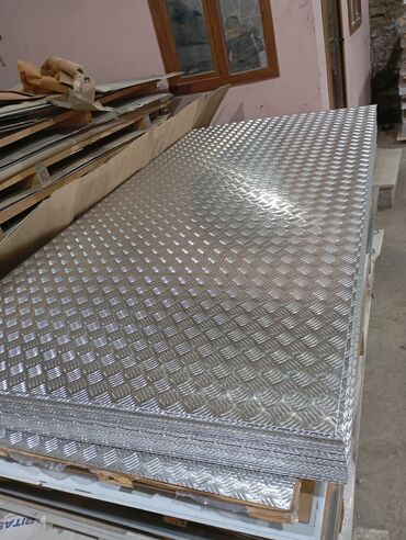 Digər metal məhsullar: Alüminium rifli/sürüşməyə davamlı saclar - Material: Alüminium - — 2