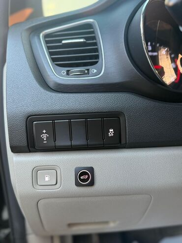 Kia: Kia Carnival: 2019 г., 2.2 л, Автомат, Дизель, Минивэн — 24