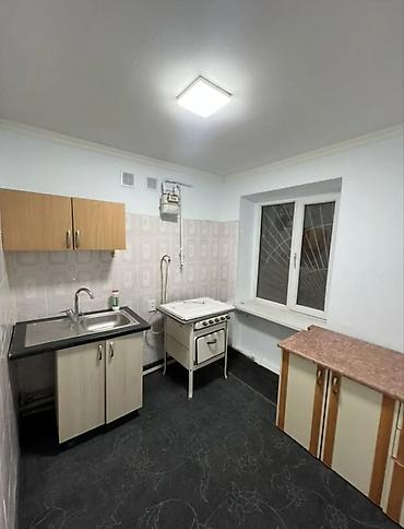 переоформление: 1 комната, 33 м², Мед Академия Хрущевка, 1 этаж — 2