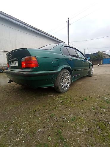 BMW: BMW 3 series: 2 l | 1993 il Sedan — 13