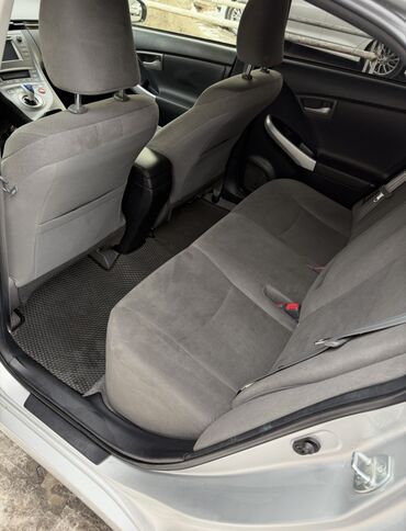 Toyota: Toyota Prius: 2014 г., 1.8 л, Автомат, Гибрид — 10