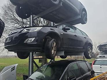 gedora za lambda sondu: OPEL ASTRA J 2010. GOD. - KOMPLETAN AUTO U DELOVIMA | AUTO DELOVI — 2