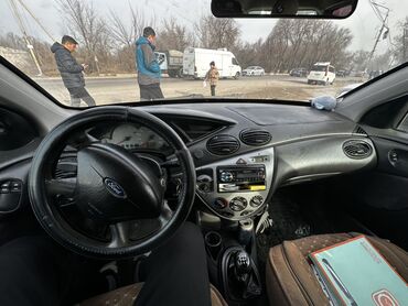 Ford: Ford Focus: 2002 г., 1.6 л, Механика, Бензин, Универсал — 5