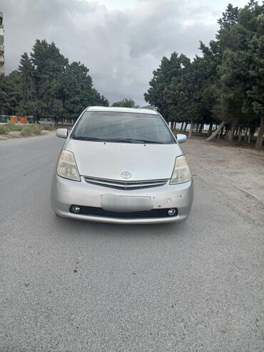 maşın üçün yanğınsöndürən: Toyota Prius: 1.5 l | 2005 il Sedan