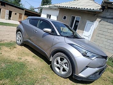 трекер авто: Toyota C-HR: 2018 г., 1.8 л, Вариатор, Бензин, Кроссовер — 8