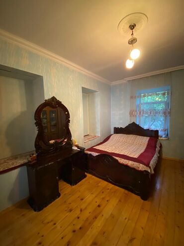 Həyət evləri və villaların satışı: 3 otaqlı, 146 kv. m, Kredit yoxdur, Orta təmir — 12