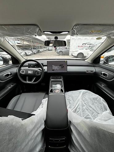 Другой электротранспорт: Электромобиль кроссовер (белый, 5 дверей) Основные особенности: - — 8