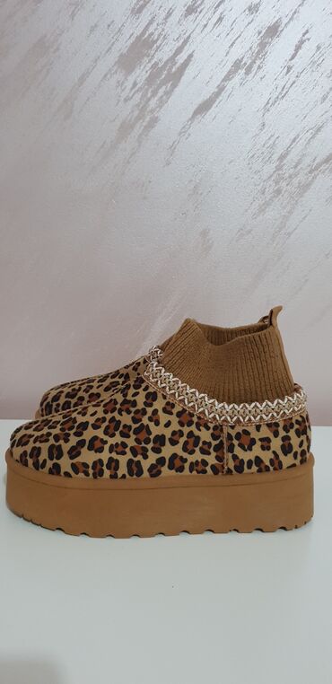 Čizme: Čizme, 40 — 3