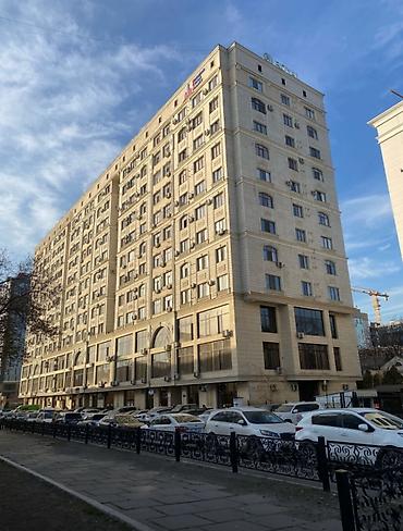 Сдается 1-комнатная квартира В районе дворец спорта Месяц:700$