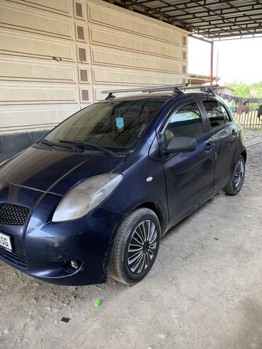 обмен на малалитрашку: Toyota Yaris: 2007 г., 1 л, Механика, Бензин, Хэтчбэк