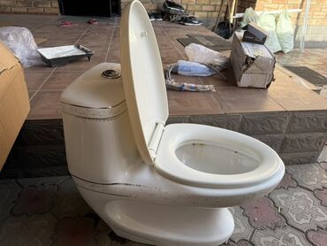 сейф для денег купить: Унитаз Полго орнотуу, Материалы: Фаянс lalafo.kg да сейф для денег купить: Унитаз Полго орнотуу, Материалы: Фаянс