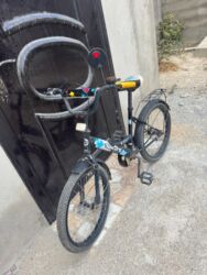 led işıqlı guzgu: Velosipet 20 lik. Hec bir problemi yoxdur Qiymet 50 azn. Unvan Bine