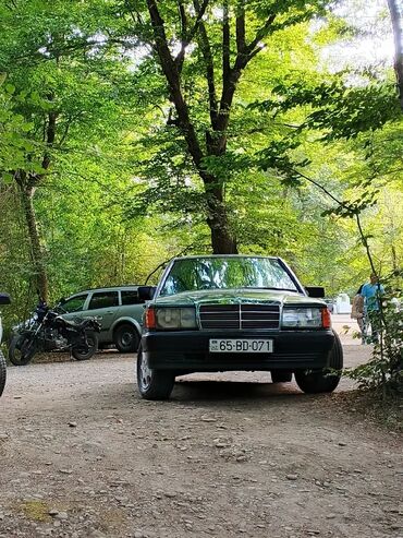 корейские шины в баку: Mercedes-Benz 190 (W201): 1.8 l | 1992 il Sedan