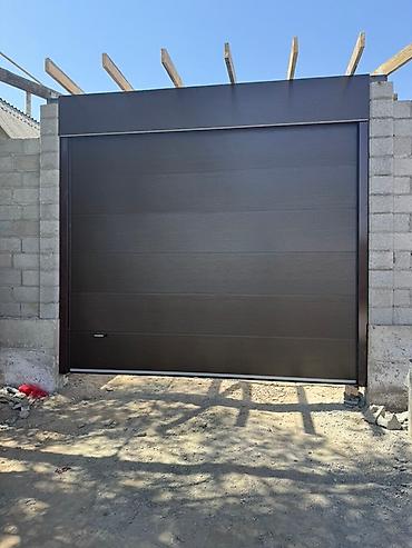 Секционные ворота: Секционные ворота и калитки из сендвич-панелей - Секционные подъемные — 14