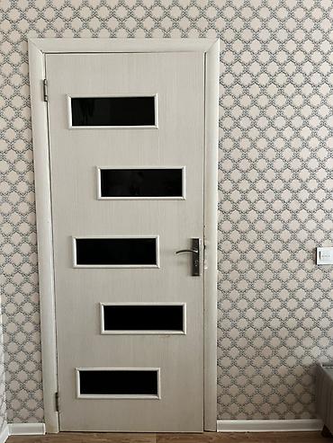 Təmir və tikinti: Ağ-açıq palıd tonlarında interyer qapısı 2 ci əl 5ədəddir normal — 2