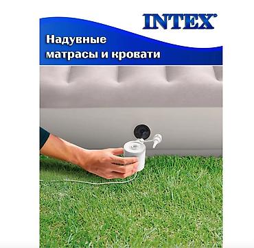 Матрасы: Надувной матрас.Intex 64179 (152х203х30см )"Prestige" с USB насосом — 6