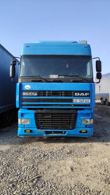 Тягачи: Тягач, DAF, 1997 г., Тентованный