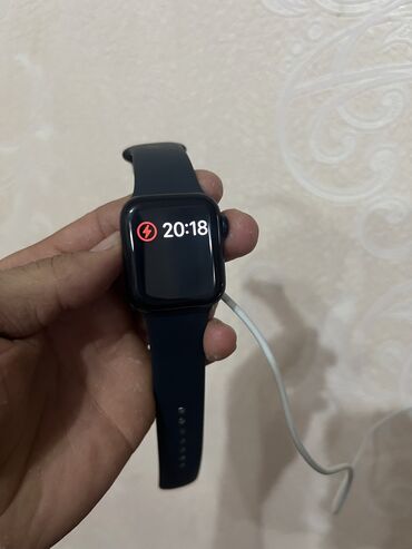 акция часы: Apple Watch SE 2 40mm Отличным состоянии есть зарядное устройство