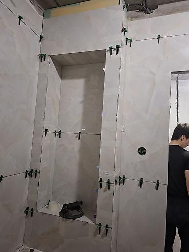 Укладка плитки: Подготовка стен для укладки, Подготовка стен для грунтовки, Резка плитки | Керамогранитная плитка | Вертикальная укладка, Диагональная укладка, Горизонтальная укладка Больше 6 лет опыта — 18