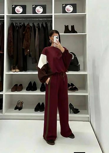 Gornji i donji deo: Dvončani ženski komplet – duks i široke pantalone - Kroj: opušten — 3