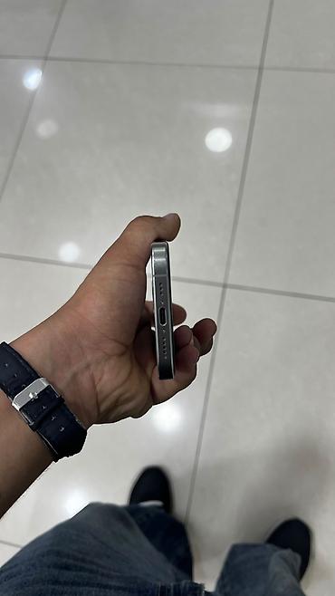 ipone 15 pro: IPhone 15 Pro, 128 GB, Natural Titanium, Face ID — 6