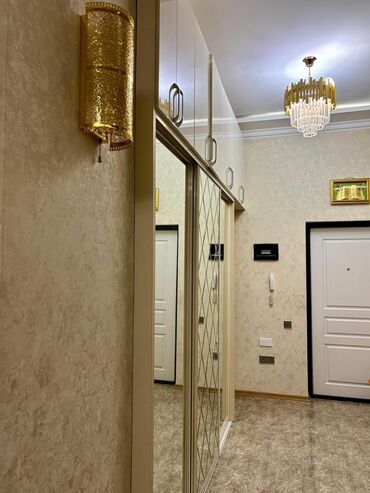 Uzunmüddətli kirayə mənzillər: Kirayə üçün tam mebelli, zövqlə dizayn edilmiş studiya tipli mənzil — 3