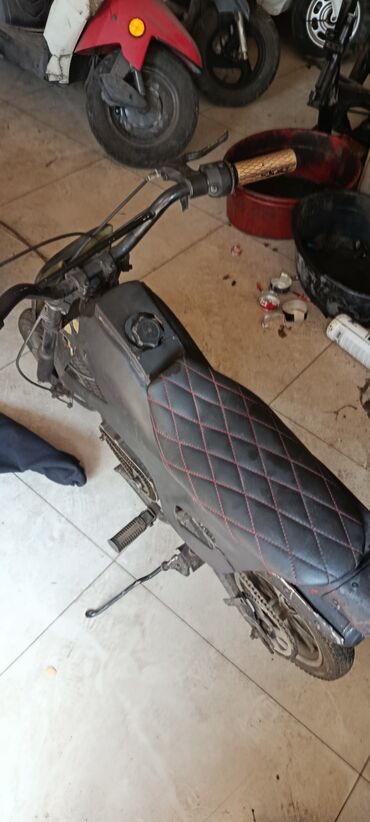 yamaha 510: Yamaha 50 sm3, 2017 il, 300 km