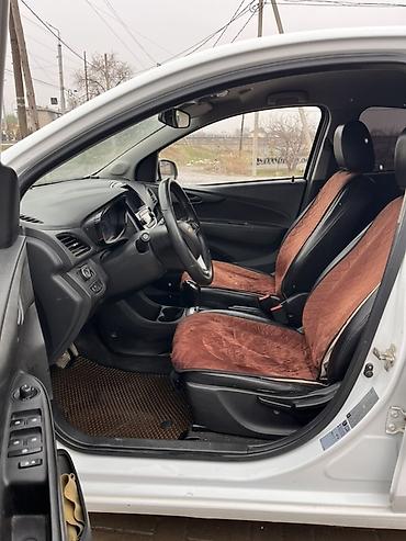 Chevrolet: Chevrolet Spark: 2017 г., 1 л, Вариатор, Бензин, Хэтчбэк — 13