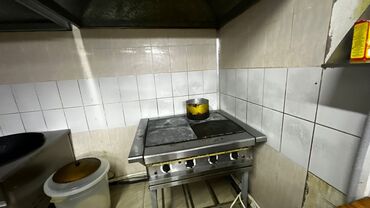 регулируемые опоры для кухонной мебели: Стол и стул для кафе, Б/у, Самовывоз