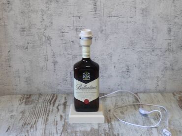 Рабочие настольные лампы: Светильник ночник. настольная лампа из бутылки виски и крепких — 6