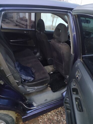 Honda: Honda Stream: 2002 г., 2 л, Автомат, Бензин, Минивэн — 8