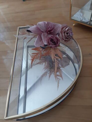 Xonça: Tezdir iślenmeyiib 
26eded 
hamisi birlikdə 1000 AZN — 9