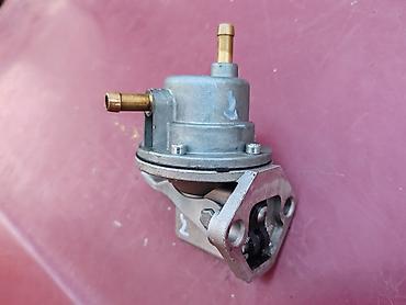 apatin auto delovi: Pumpa goriva-AC pumpa Lada 2121,21213 Niva,7 Riva br.2 Polovno — 3