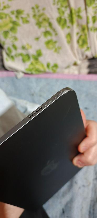 ipad qiyməti: İpad mini 6 64 Gb Tecili satılır. 400 Azn. Qiymete sadece ipad — 7
