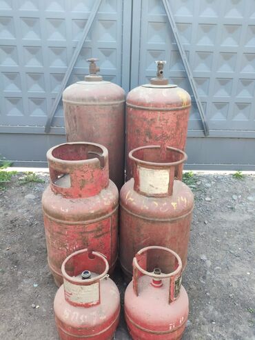 углекислотный баллон: Продаю газовые баллоны все в рабочем состоянии есть все виды