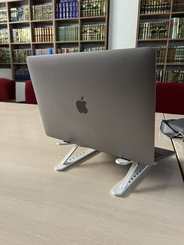 купить macbook pro 13 2015: Ноутбук, Apple, 16 ГБ ОЗУ, Intel Core i5, 13.3 ", Б/у, Для работы, учебы, память SSD