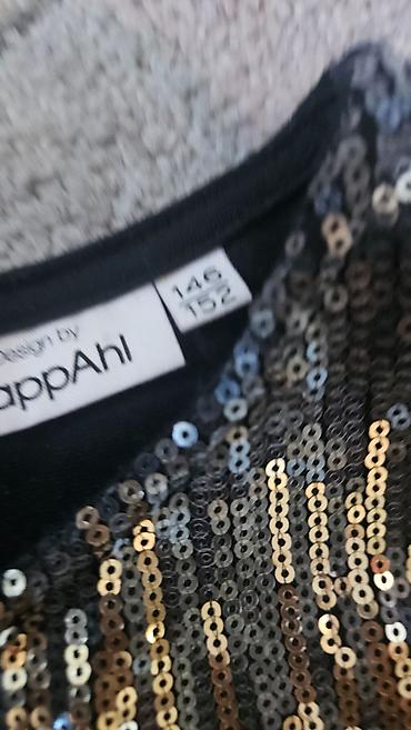 forclaz pantalone: Majica za devojčice izrast 146-152. Bez mane. Svečana sa šljokicama — 2