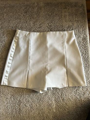 sorc suknja: Zara skort L — 1