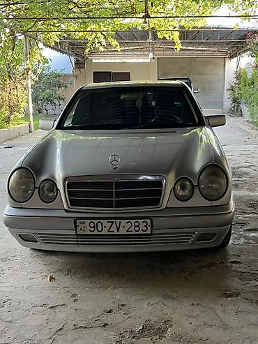 bugatti eb 112 6 mt: Mercedes-Benz E-Class (W210) sedan - Gövdə: 4 qapılı sedan, gümüşü — 1
