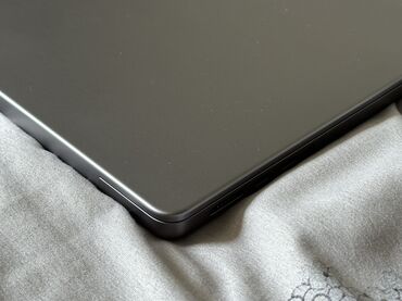 Apple: Apple M3, 8 GB OZU, 14 " — 6