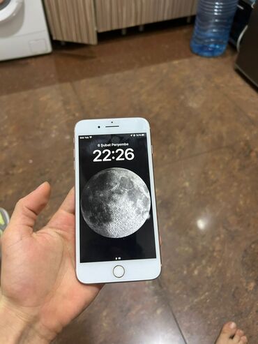 Apple iPhone: IPhone 8 Plus, 64 GB, Qızılı, Barmaq izi