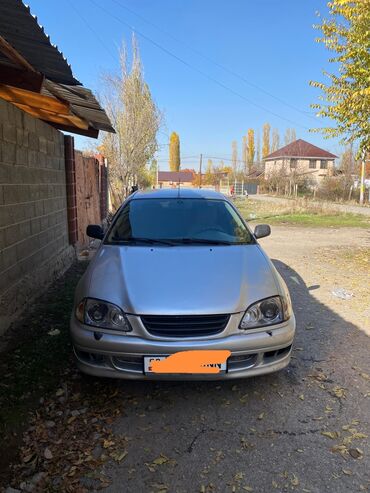 Toyota: Toyota Avensis: 1997 г., 1.6 л, Механика, Бензин, Седан