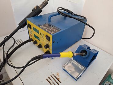 Потолок: Lehimləmə stansiyası elektron komponentlərin və dövrələrin