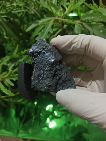 Dekorativ daşlar: 🧲Maqnitə yapışan Maqnetit daşı 💎 ✨Qiymətlə bağlı maraqlananlar zəhmət — 15