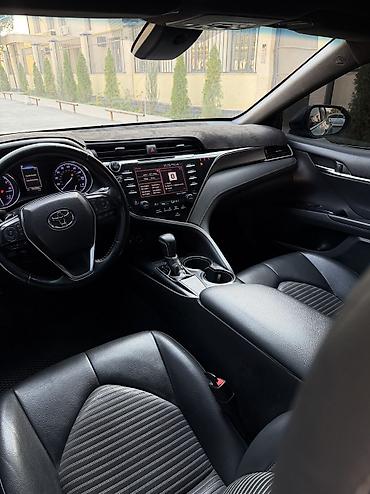toyota matrix: Toyota Camry: 2018 г., 2.5 л, Бензин — 9