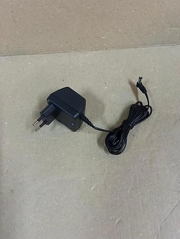 menta sadnice: Adapter za napajanje – zidni (EU utikač), DC izlaz sa pravougaonim — 1