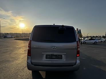 пассо: Hyundai H-1: 2019 г., 2.5 л, Автомат, Дизель, Минивэн — 9